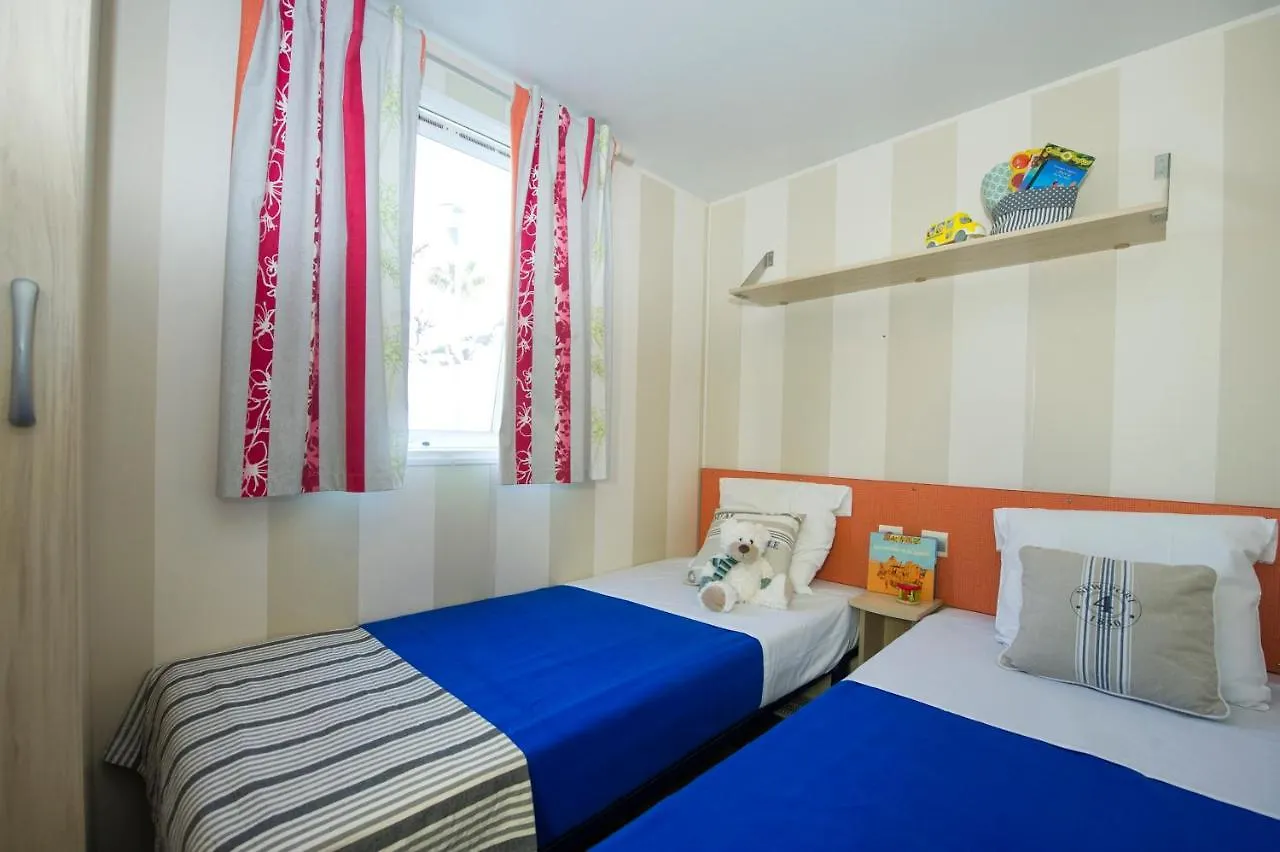 Camping Neptuno Hotel Pals España