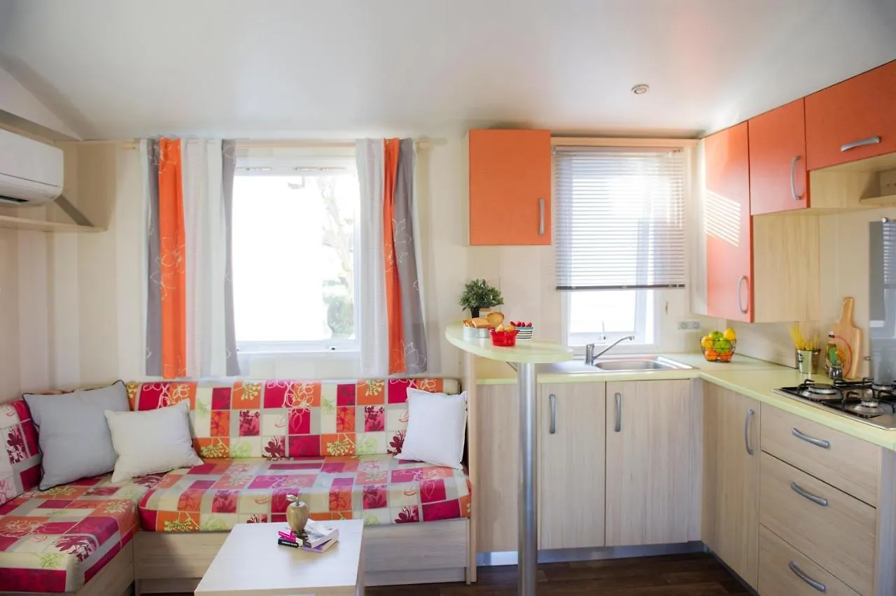 Camping Neptuno Hotel Pals